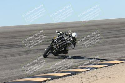 media/Oct-13-2025-Moto Forza (Mon) [[a66d839500]]/4-C Group/Session 2 (Bowl)/